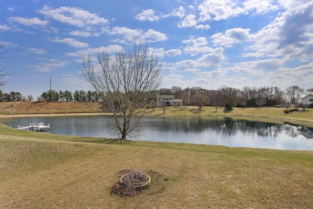 W5071 W Clearwater LANE, Elkhorn, WI 53121