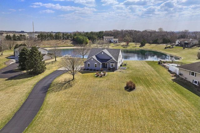W5071 W Clearwater LANE, Elkhorn, WI 53121