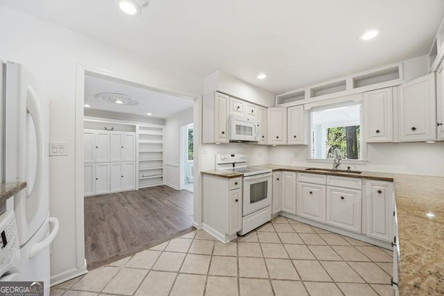 170 ELYSIAN Way NW, Atlanta, GA 30327