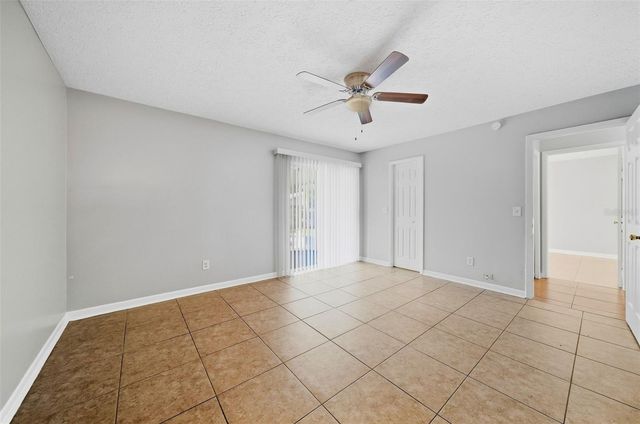 8904 N BOULEVARD, Tampa, FL 33604