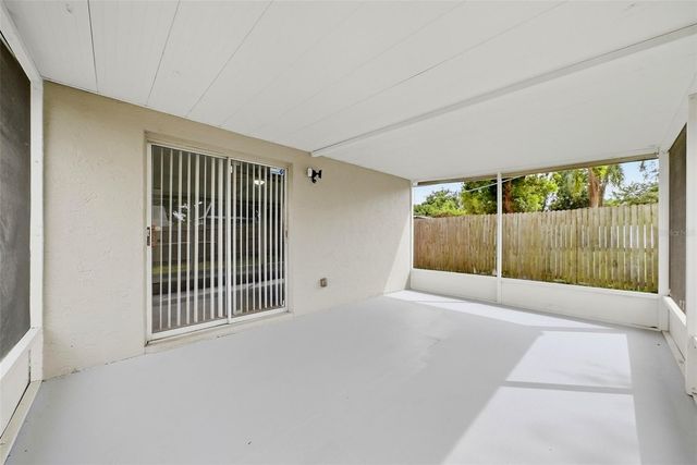 8904 N BOULEVARD, Tampa, FL 33604