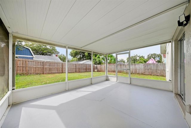 8904 N BOULEVARD, Tampa, FL 33604