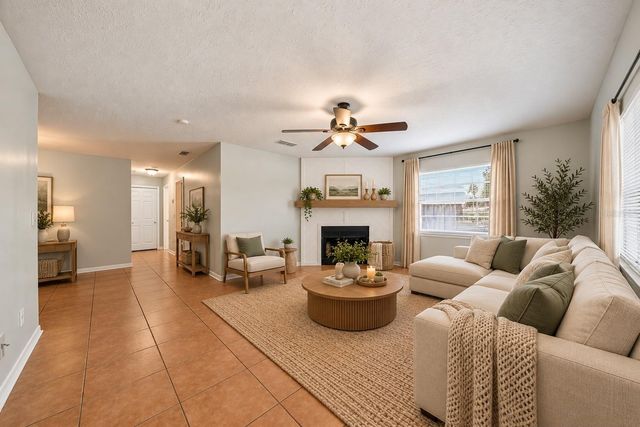 8904 N BOULEVARD, Tampa, FL 33604