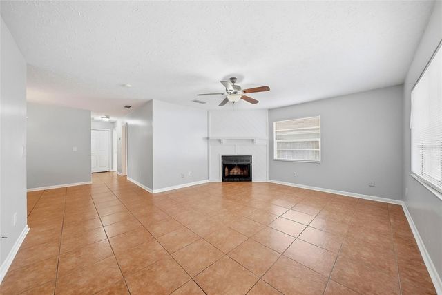 8904 N BOULEVARD, Tampa, FL 33604