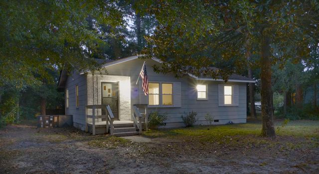 109 Bishop Street, Walterboro, SC 29488