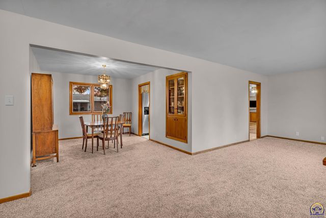 3007 SE Starlite DR, Topeka, KS 66605