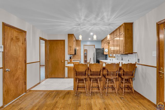 3007 SE Starlite DR, Topeka, KS 66605