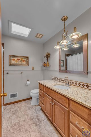 3007 SE Starlite DR, Topeka, KS 66605