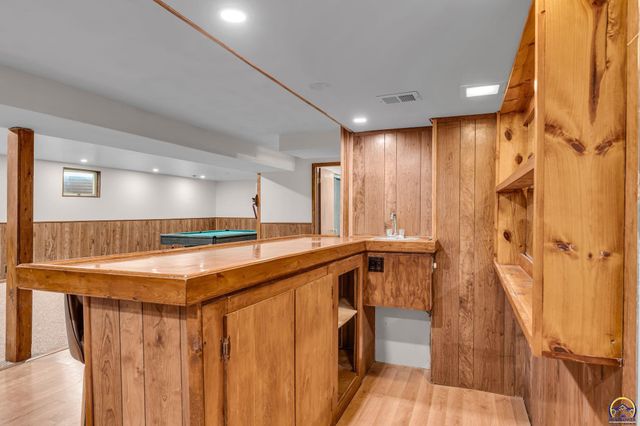 3007 SE Starlite DR, Topeka, KS 66605