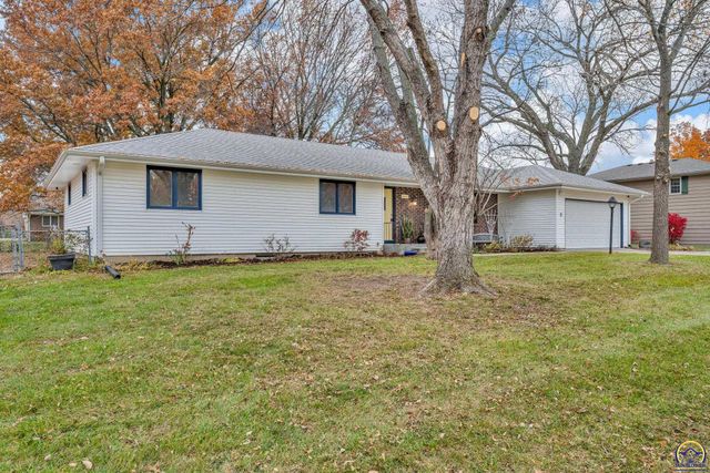 3007 SE Starlite DR, Topeka, KS 66605
