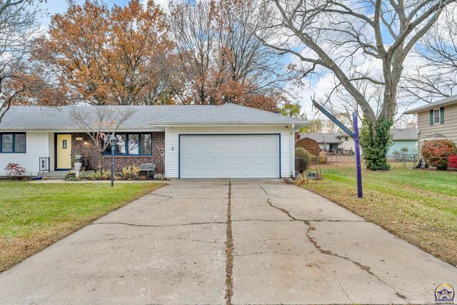 3007 SE Starlite DR, Topeka, KS 66605