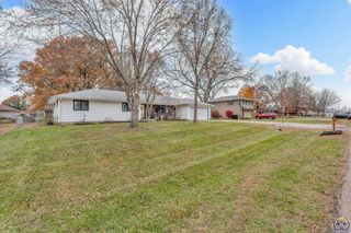 3007 SE Starlite DR, Topeka, KS 66605