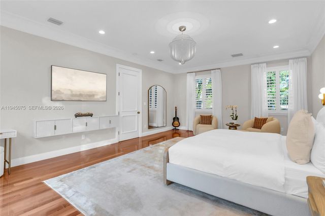 7426 SW 49th Pl, Miami, FL 33143