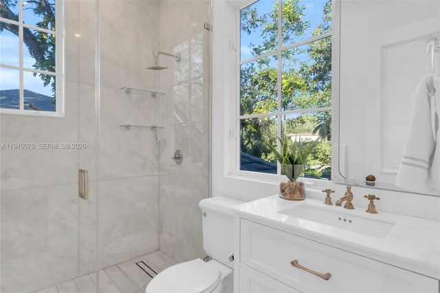 7426 SW 49th Pl, Miami, FL 33143