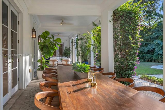 7426 SW 49th Pl, Miami, FL 33143