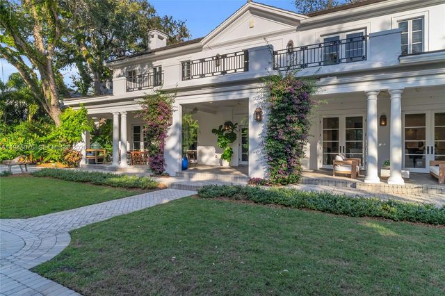 7426 SW 49th Pl, Miami, FL 33143