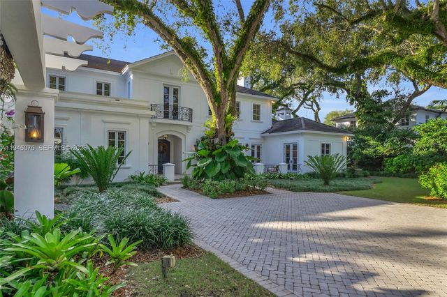 7426 SW 49th Pl, Miami, FL 33143