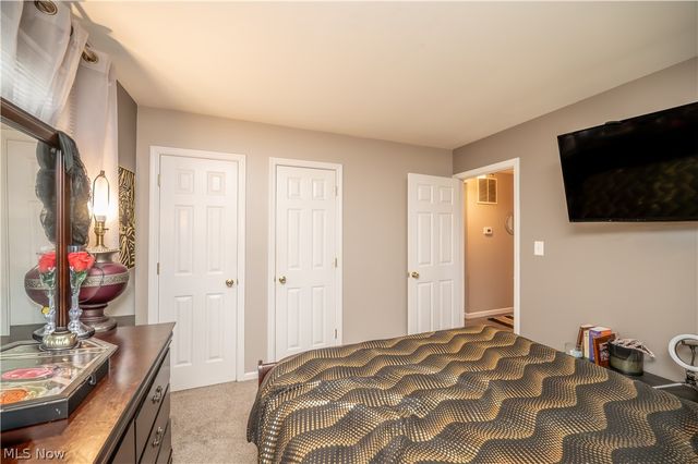 151 N Yorkshire Boulevard, Austintown, OH 44515