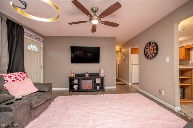 151 N Yorkshire Boulevard, Austintown, OH 44515