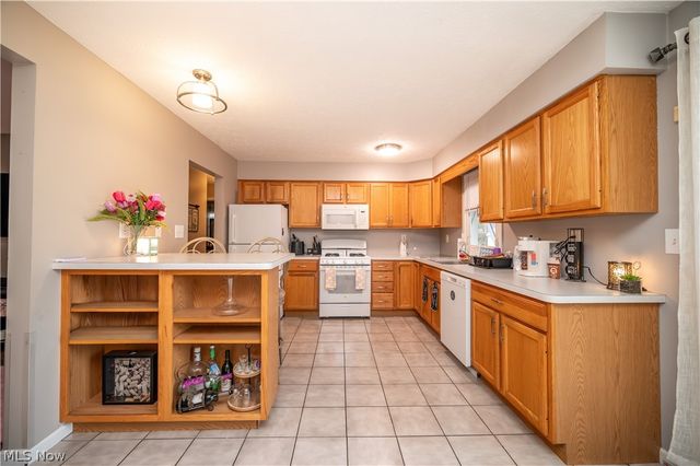 151 N Yorkshire Boulevard, Austintown, OH 44515