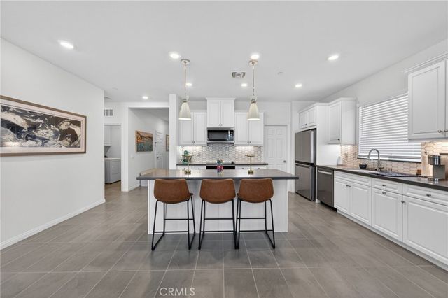 29230 Hondo Ln, Winchester, CA 92596