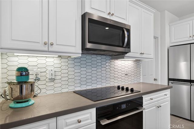 29230 Hondo Ln, Winchester, CA 92596