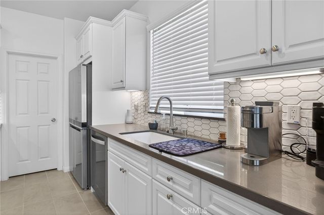 29230 Hondo Ln, Winchester, CA 92596