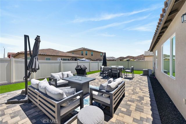 29230 Hondo Ln, Winchester, CA 92596