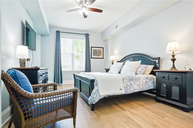 20 Waterfront Drive 121, St Simons Island, GA 31522