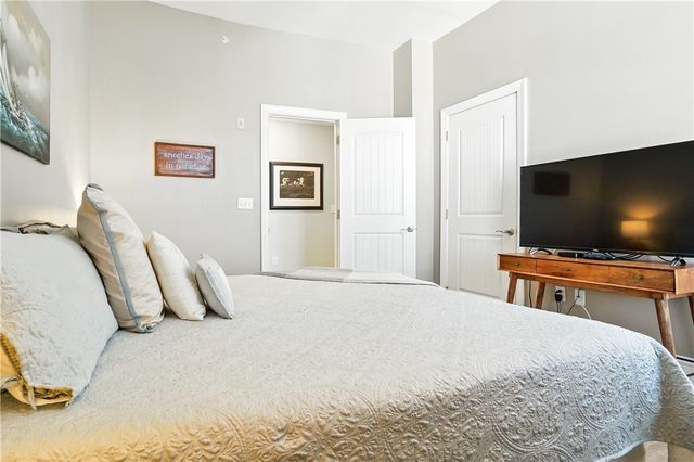 20 Waterfront Drive 121, St Simons Island, GA 31522