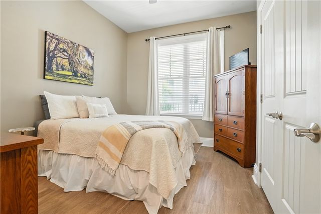 20 Waterfront Drive 121, St Simons Island, GA 31522