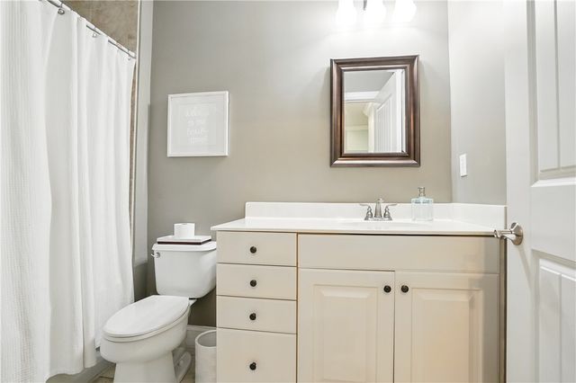 20 Waterfront Drive 121, St Simons Island, GA 31522