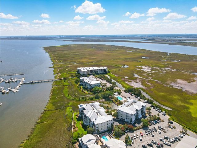20 Waterfront Drive 121, St Simons Island, GA 31522