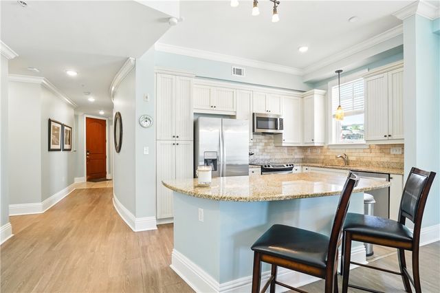 20 Waterfront Drive 121, St Simons Island, GA 31522