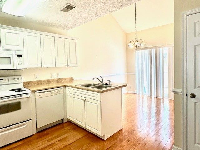 2120 Lebanon Pike Apt 55, Nashville, TN 37210