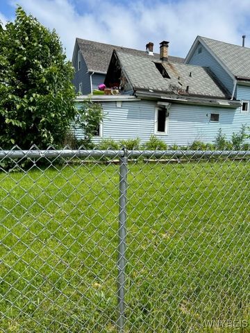 96 Grote Street, Buffalo, NY 14207