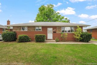 15435 Bainbridge Street, Livonia, MI 48154