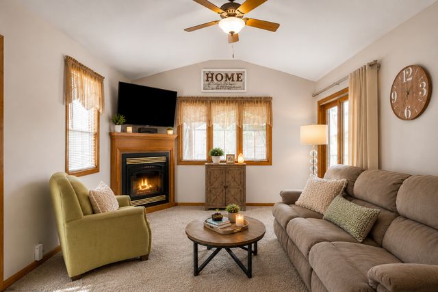 3632 Roosevelt Street NE, Saint Anthony, MN 55418