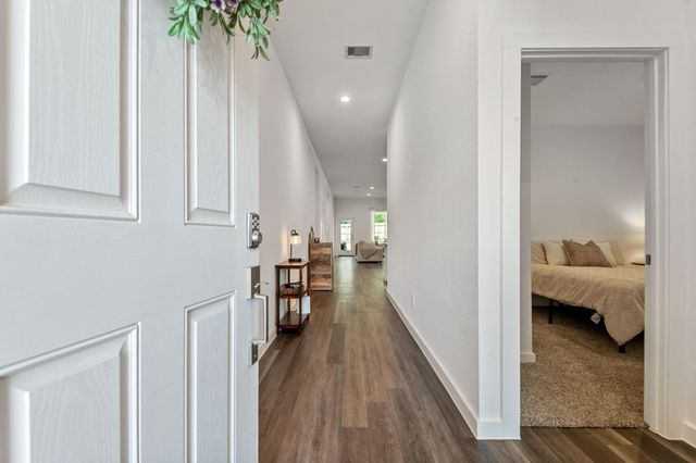 560 Newcomb Hollow Drive, Conroe, TX 77304