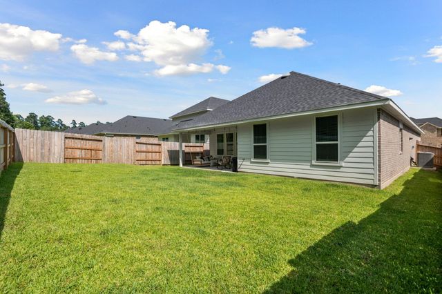 560 Newcomb Hollow Drive, Conroe, TX 77304