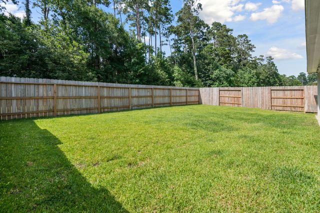 560 Newcomb Hollow Drive, Conroe, TX 77304