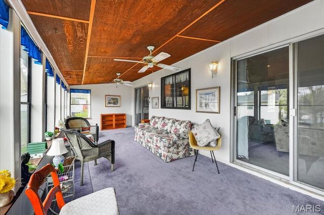 2 Silveroak Court, Manchester, MO 63021