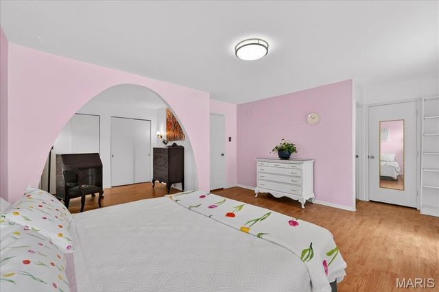 2 Silveroak Court, Manchester, MO 63021