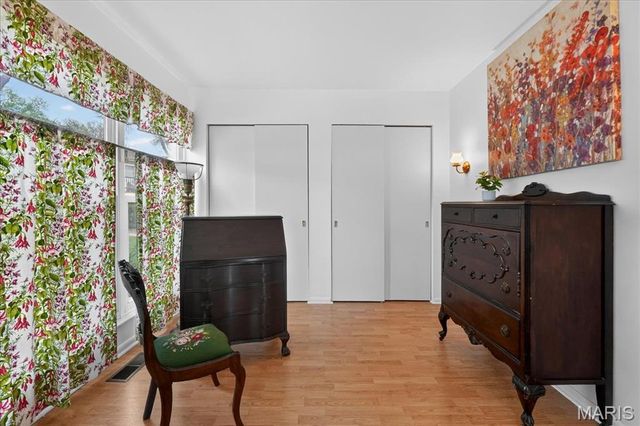 2 Silveroak Court, Manchester, MO 63021