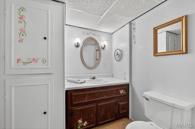 2 Silveroak Court, Manchester, MO 63021