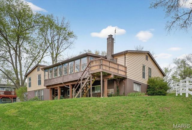 2 Silveroak Court, Manchester, MO 63021