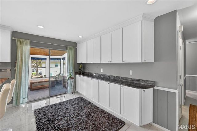 2 Silveroak Court, Manchester, MO 63021