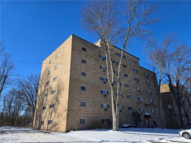 115 S Rocky River Drive 201, Berea, OH 44017