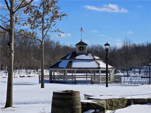 115 S Rocky River Drive 201, Berea, OH 44017