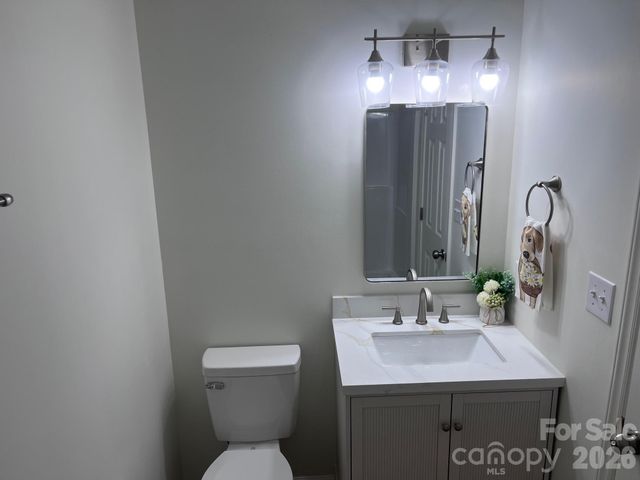 211 Honeycutt Road, Troutman, NC 28166